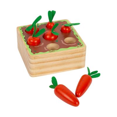 Дървена игра Намери правилното място на моркова